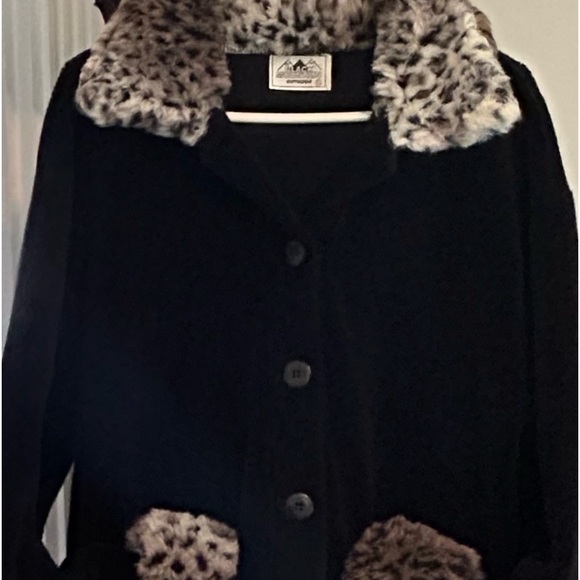Fleece Jacket With Leopard Trim XL - Picture 2 of 4